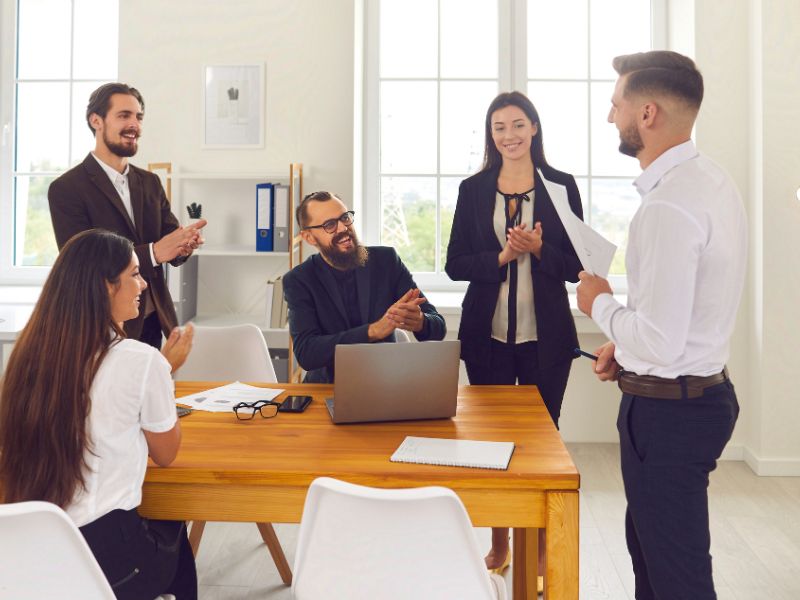 como funciona o processo de terceirização e tipos