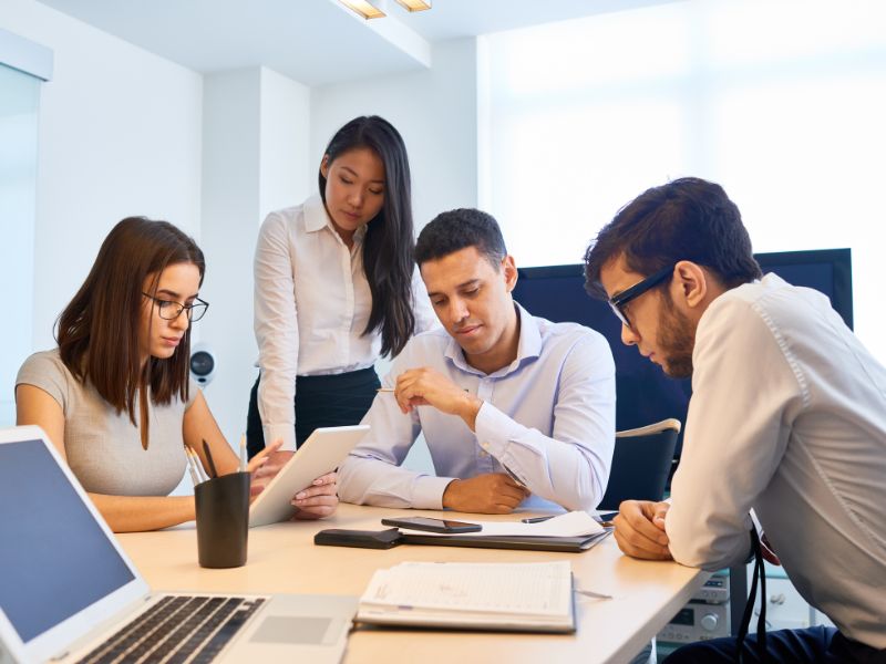 como funciona o processo de terceirização e benefícios